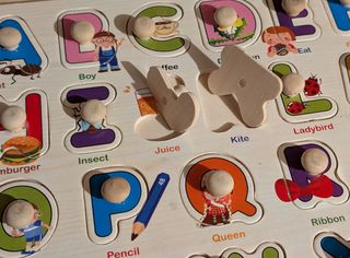 Puzzle Gioco Alfabeto Lettere in Legno 