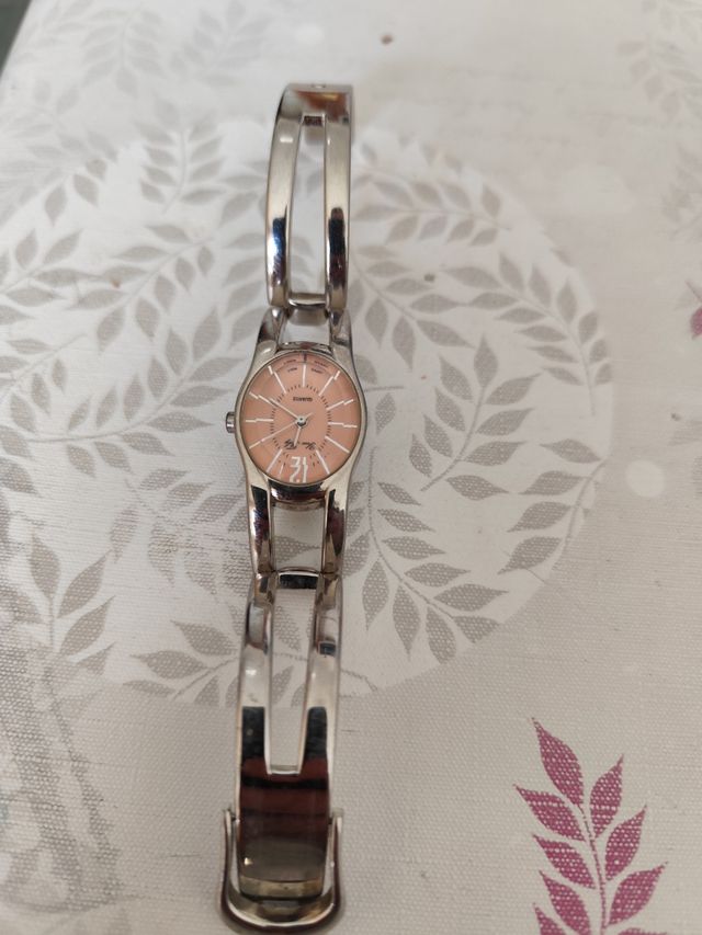 Reloj pulsera  antiguo marca Quartz