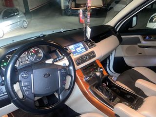 Land Rover Range Rover Sport 2011