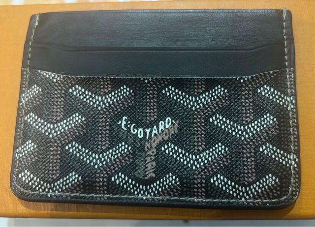 Tarjetero Goyard