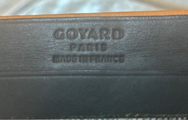 Tarjetero Goyard