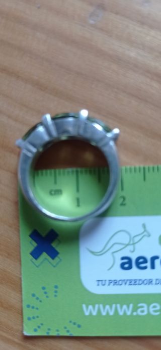 Anillo de plata, trilogía de peridotos.