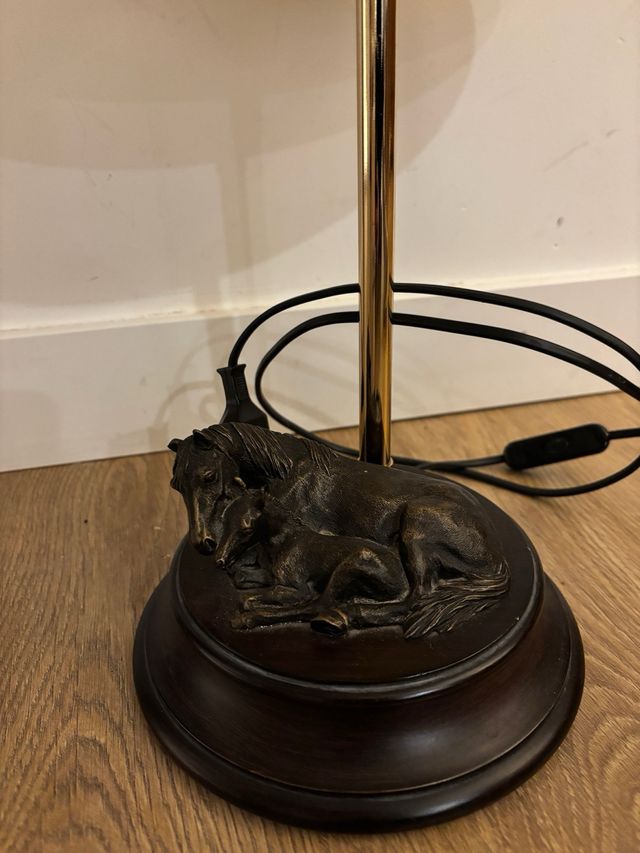 Lámparas con decoración ecuestre