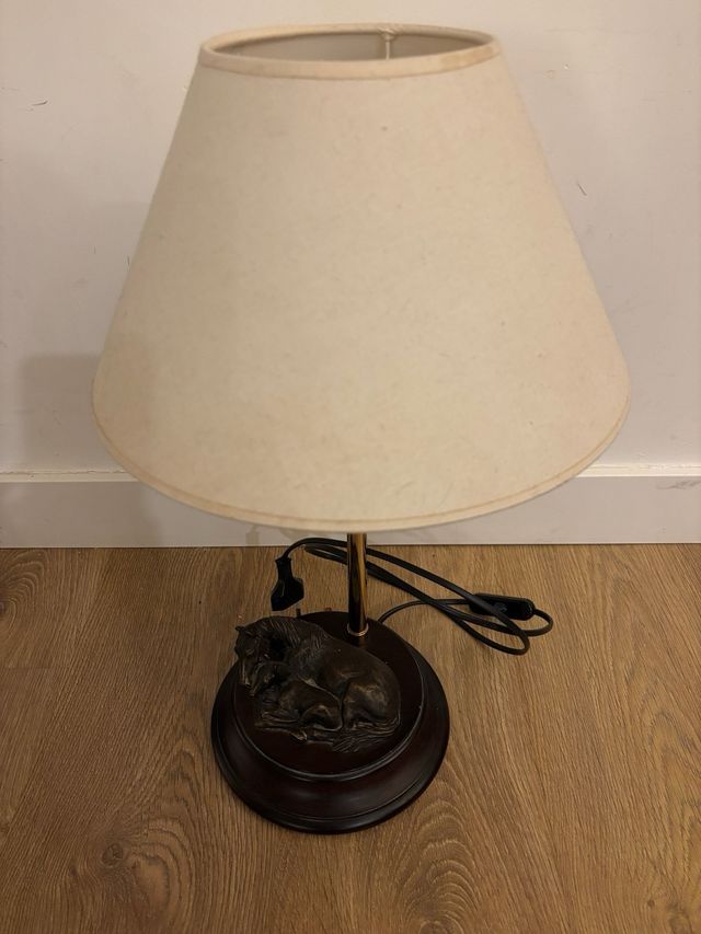 Lámparas con decoración ecuestre