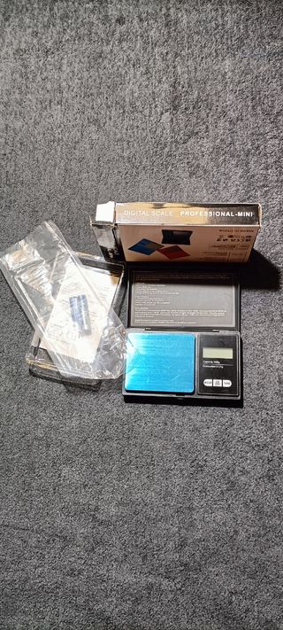 BASCULA PRECISIÓN CON TAPA