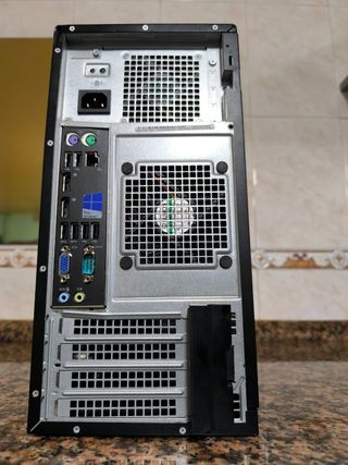 Dell i7, 24 GB di RAM, SSD da 500 GB. Wi-Fi.