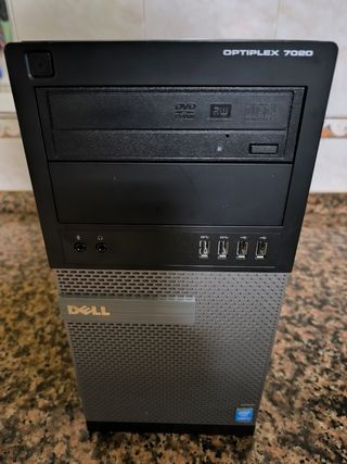 Dell i7, 24 GB di RAM, SSD da 500 GB. Wi-Fi.