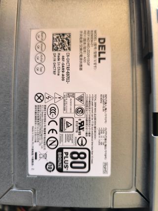 Dell i7, 24 GB di RAM, SSD da 500 GB. Wi-Fi.