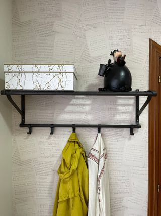 Perchero PORTIS en color negro