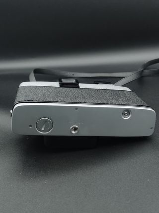 Cámara analógica réflex Cosina 1000s