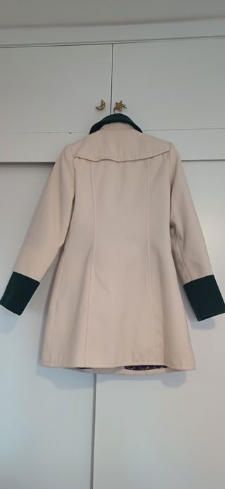 Abrigo corto