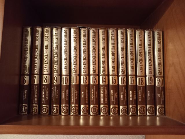 Gran enciclopedia  No hago envio