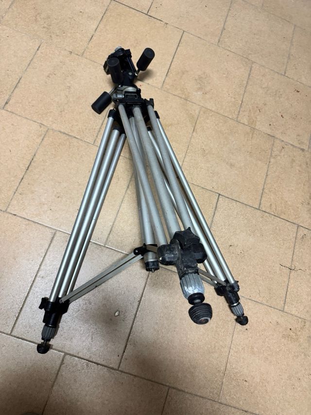 TRIPODE PROFESIONAL MANFROTTO CON CABEZAL 3D