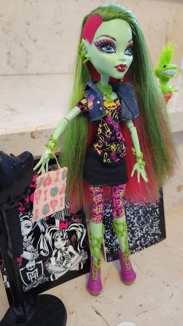 Monster high venus mcfiytrap mattel