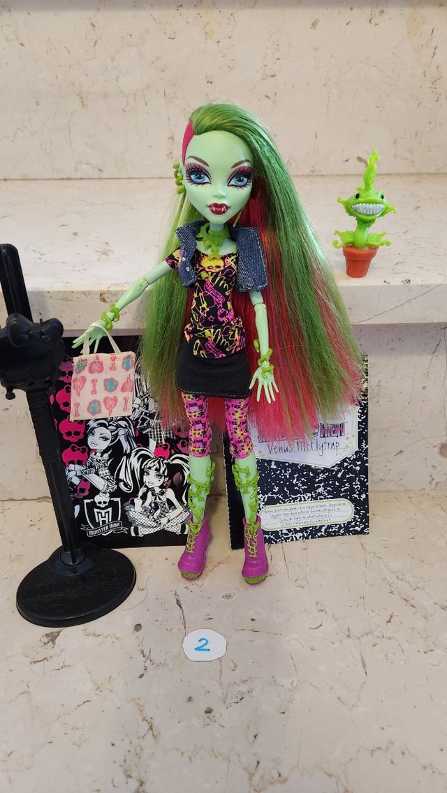 Monster high venus mcfiytrap mattel