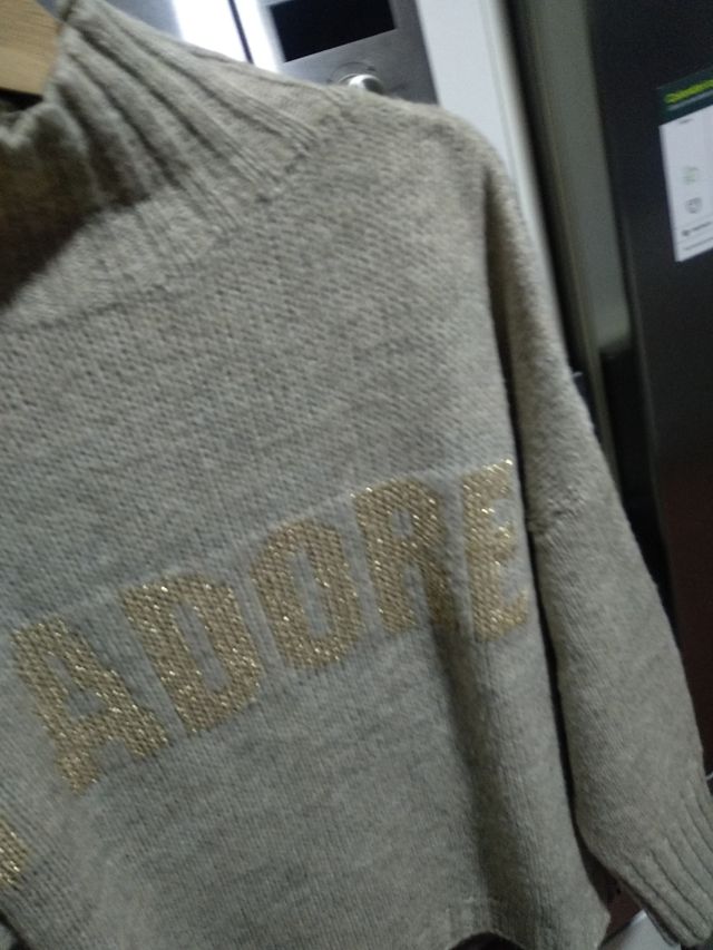 Gersey de lana , muy abrigado y favorece