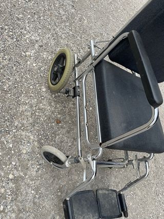 NUEVA Silla de ruedas