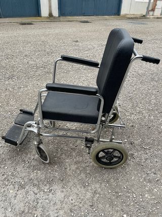 NUEVA Silla de ruedas
