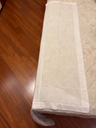 Tenda a pacchetto bianca