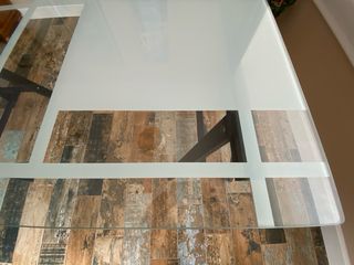 Mesa escritorio o comedor cristal Ikea