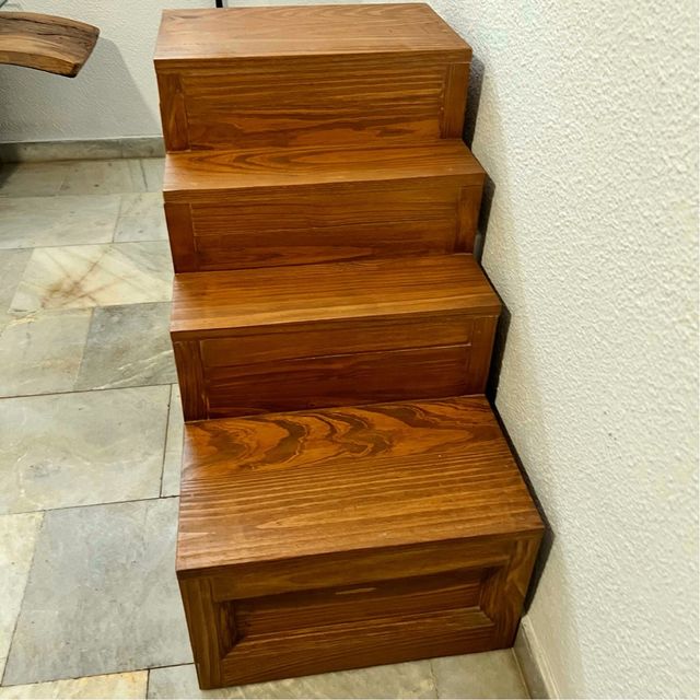 Muble Escalera Madera Iliotis