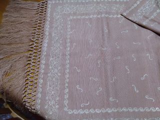 Pañolon, toallón, manto, chal, fallera