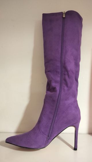 Stivali a punta tacco alto eco camoscio Viola