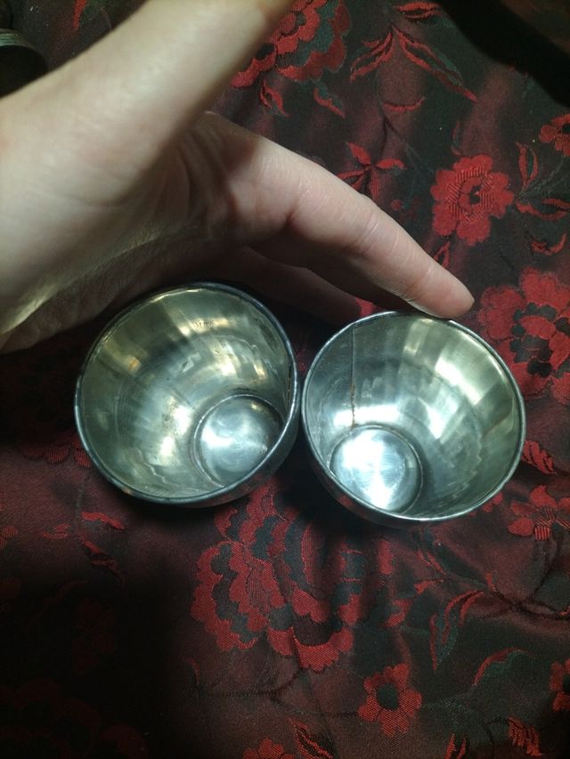 Vasos metálicos magia 