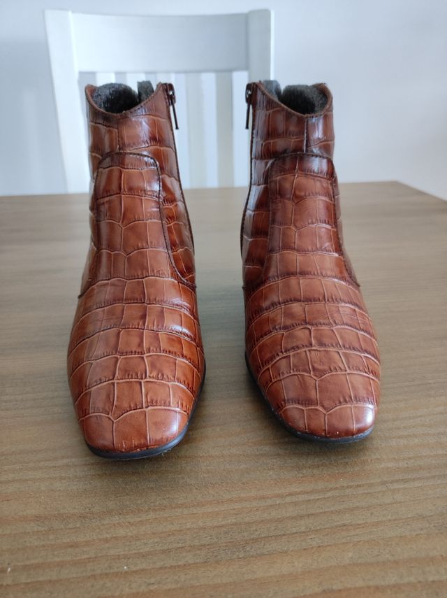 Botines Hispanistas,talla 35