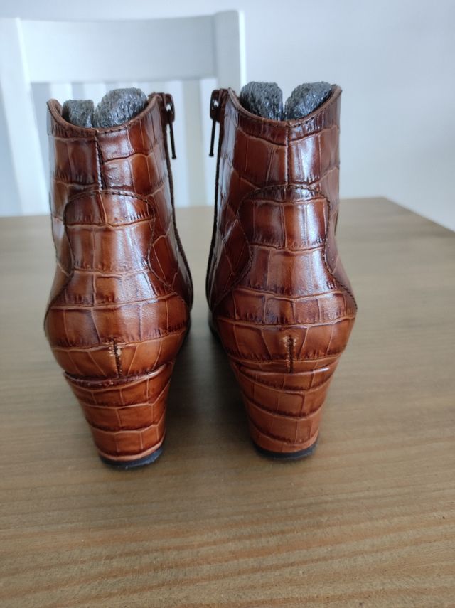 Botines Hispanistas,talla 35