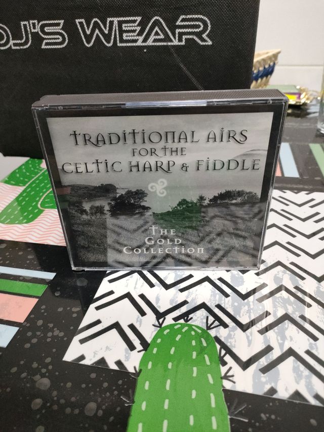 Traditional airs for the celtic harp