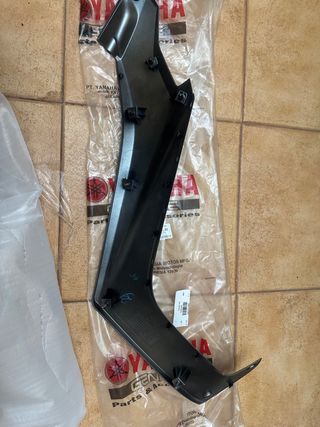 Plastico lateral yamaha nmax 125