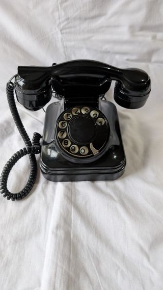 Teléfono antiguo.