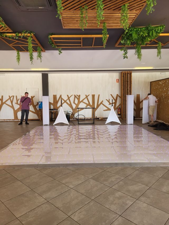 Pista baile blanca en alquiler