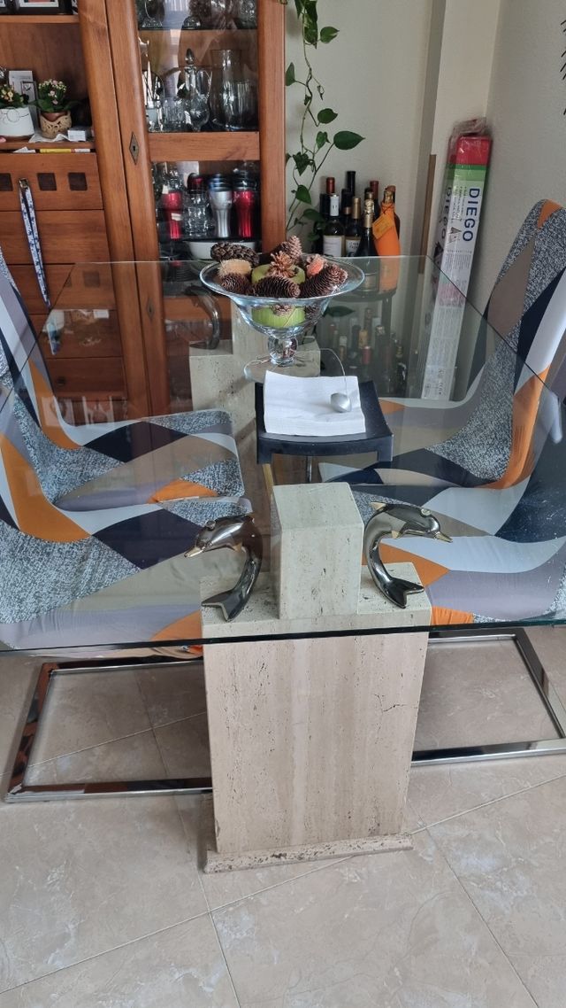 Mesa de mármol y cristal 