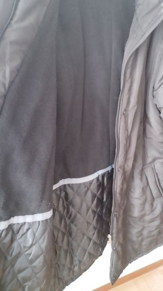 Abrigo de mujer largo ideal para el invierno 