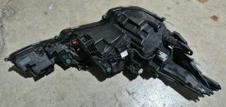 VENDO FARO IZQUIERO LED TOYOTA COROLLA