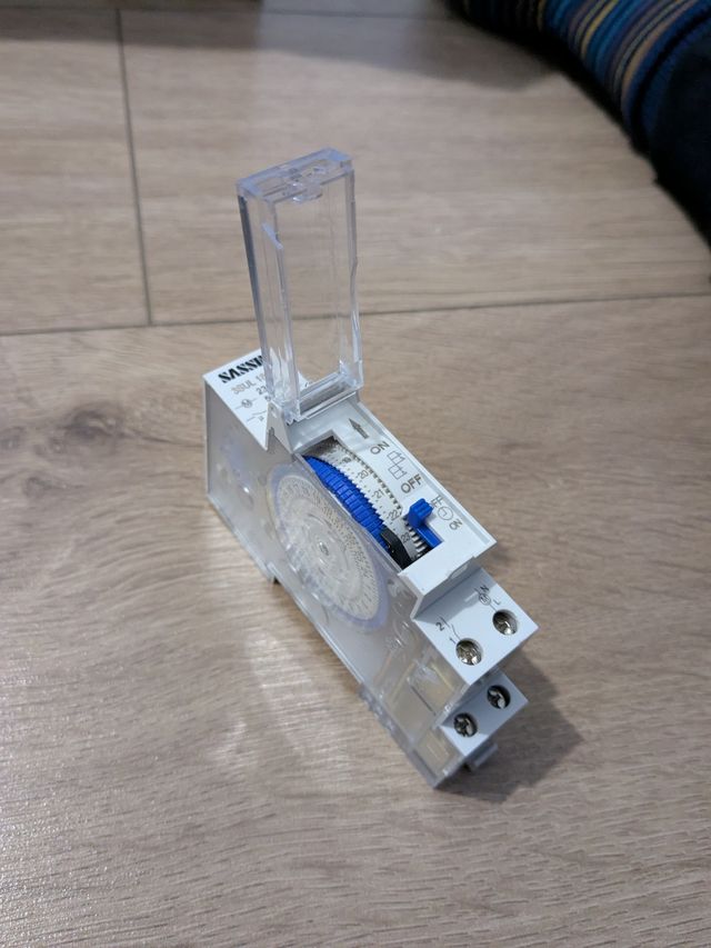 INTERRUPTOR HORARIO MODULAR