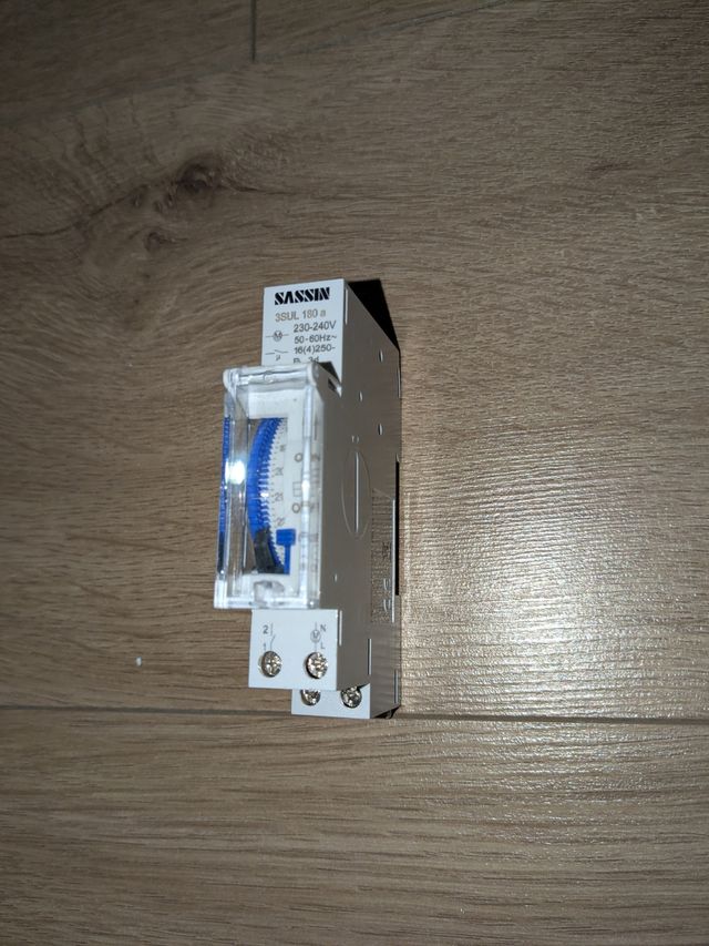 INTERRUPTOR HORARIO MODULAR