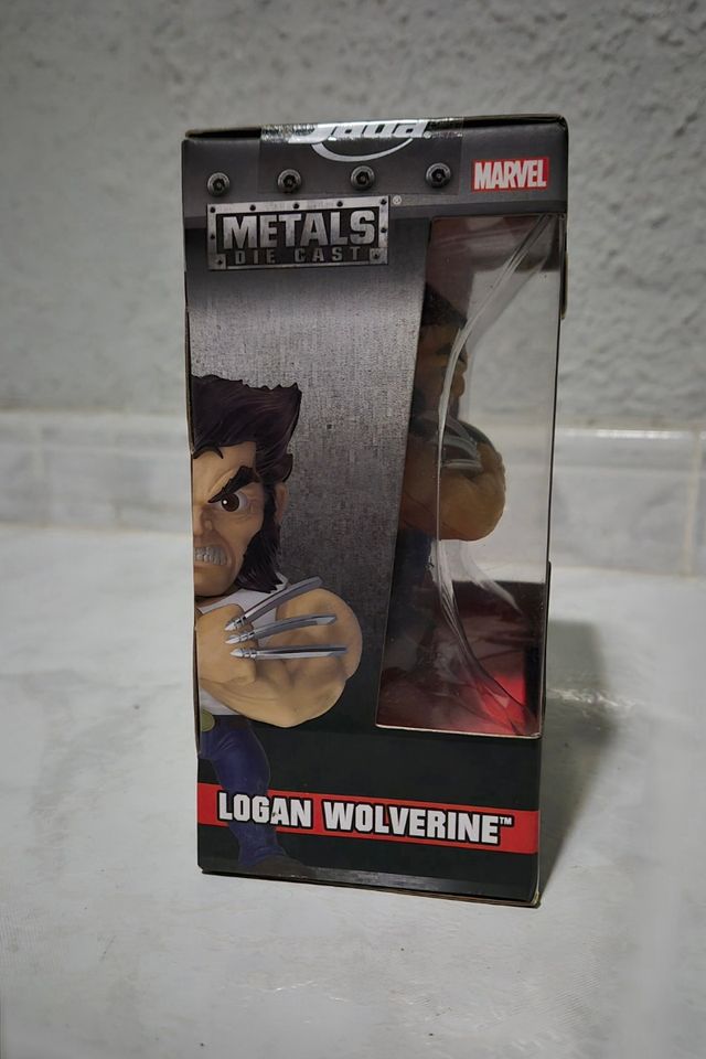 X-Men Marvel LOGAN WOLVERINE Loot Crate