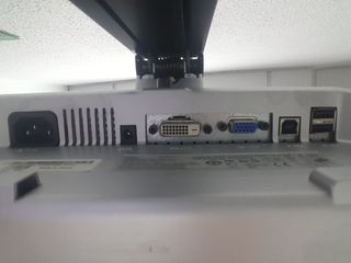 Monitor DELL 1707FPt