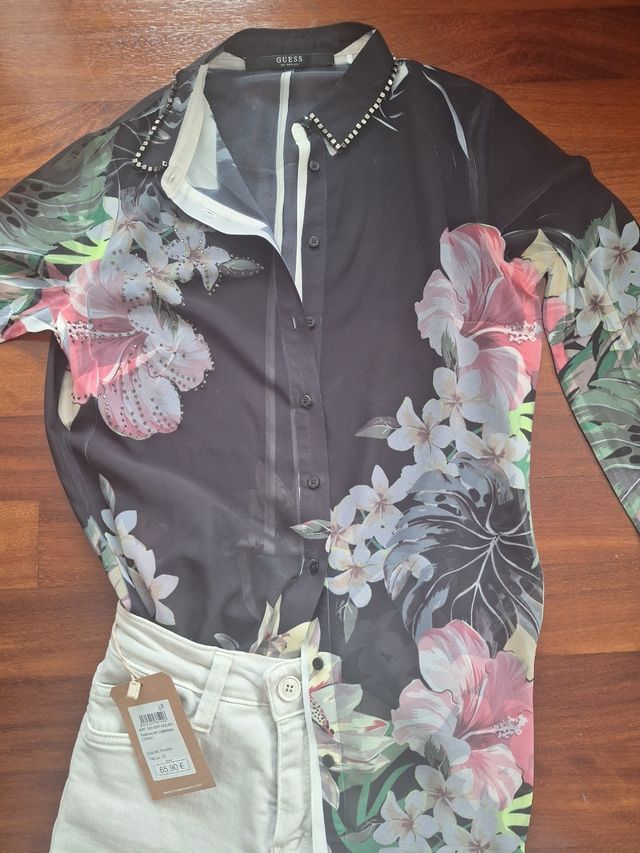 Camisa Guess , preciosa!!