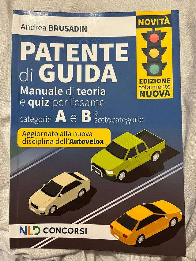 Libro di preoarazione alla patente di guida