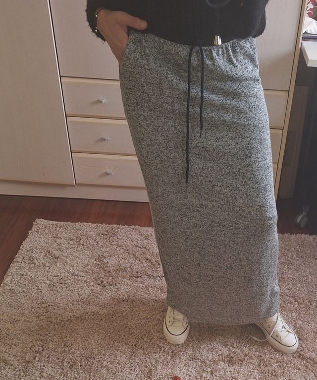 Falda larga nueva con etiquetas