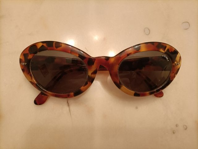 Occhiali da sole donna marca Sting