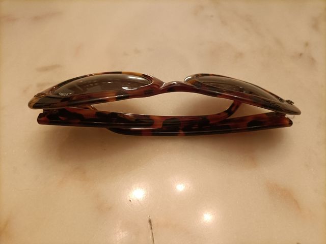 Occhiali da sole donna marca Sting