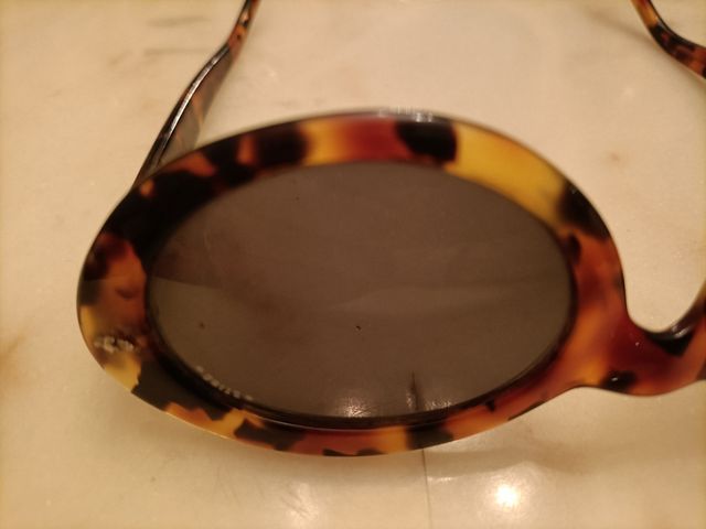 Occhiali da sole donna marca Sting