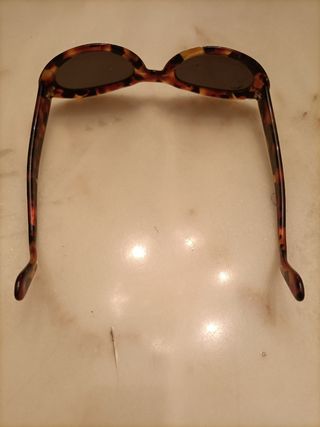 Occhiali da sole donna marca Sting