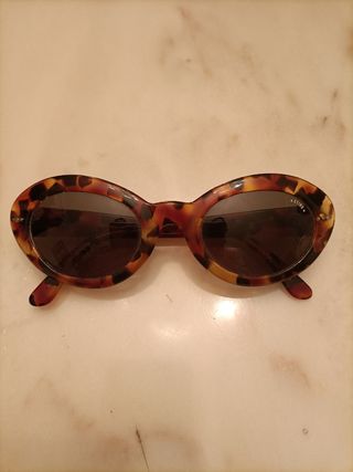 Occhiali da sole donna marca Sting