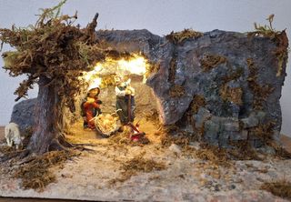Presepe Artigianale Illuminato – Fontana Funzionan